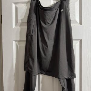 Songa athletic skirt gray